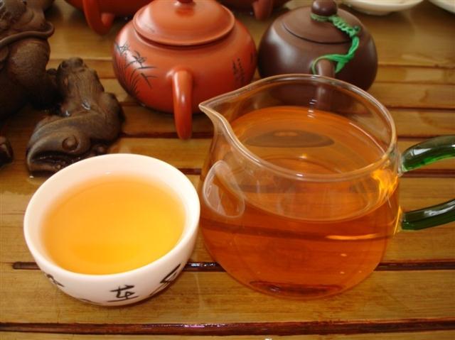  普洱茶生茶与熟茶的茶汤有什么区别 生茶和熟茶加工工艺