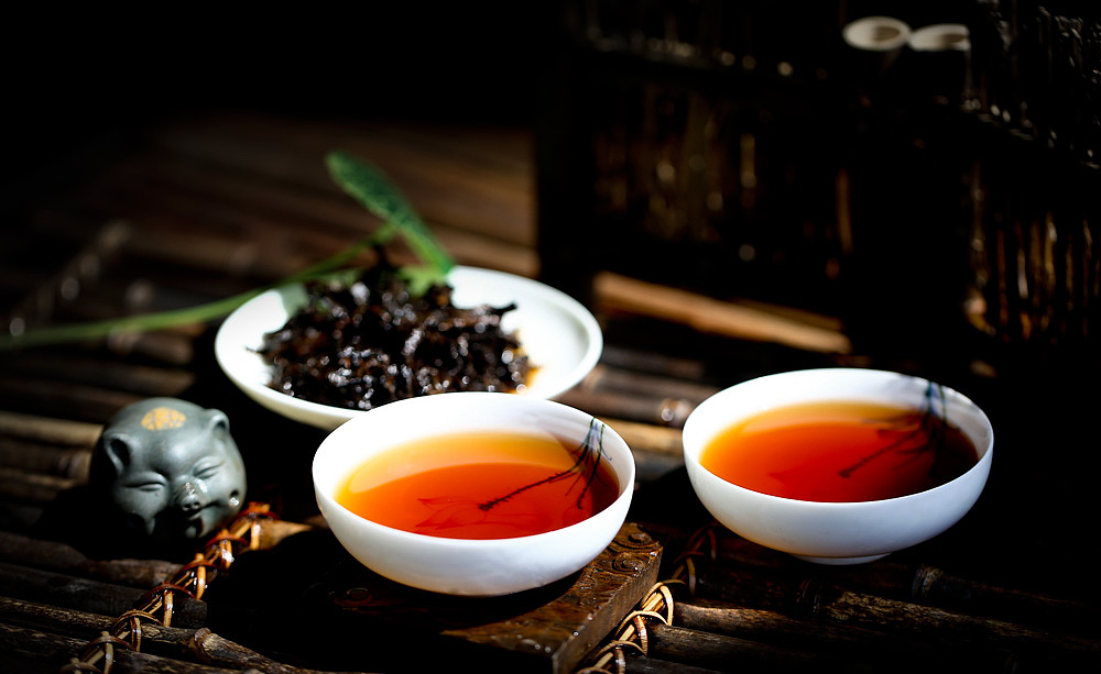  普洱生茶熟茶哪个好 普洱茶熟茶更适合老年人喝吗