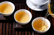  为什么喝普洱茶嗓子会不舒服 喝普洱茶上火是什么原因引起的